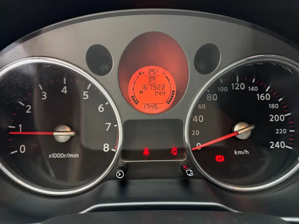 Nissan X-Trail — миниатюра 11