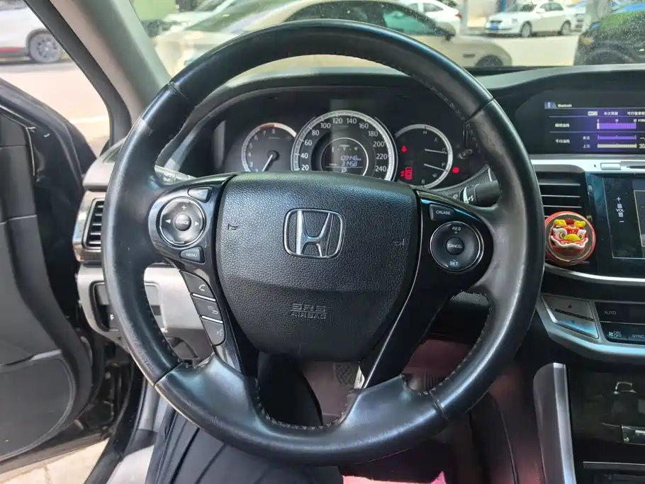 Honda Accord — миниатюра 14