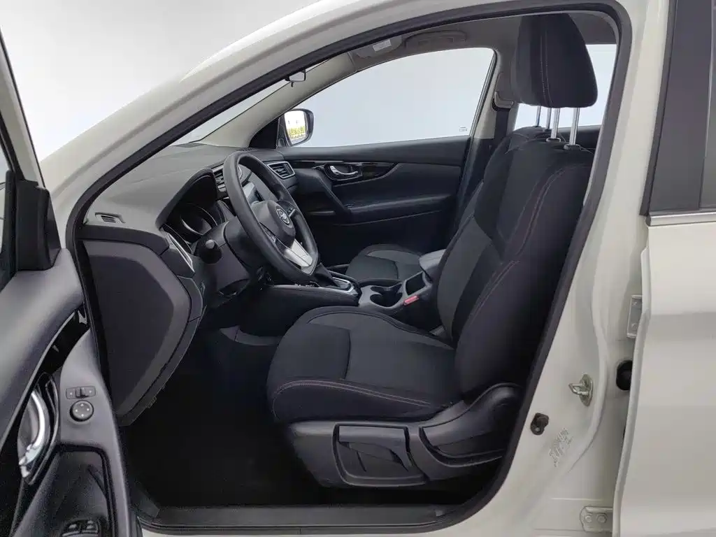 Nissan Qashqai — миниатюра 10