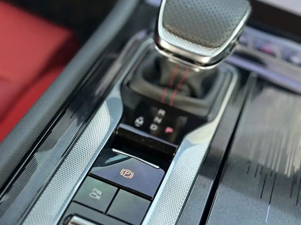 Hongqi Hongqi H6 — миниатюра 20