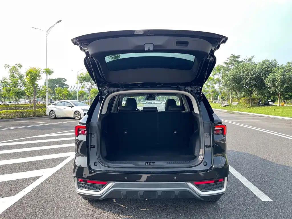 Ford Equator Sport — миниатюра 15