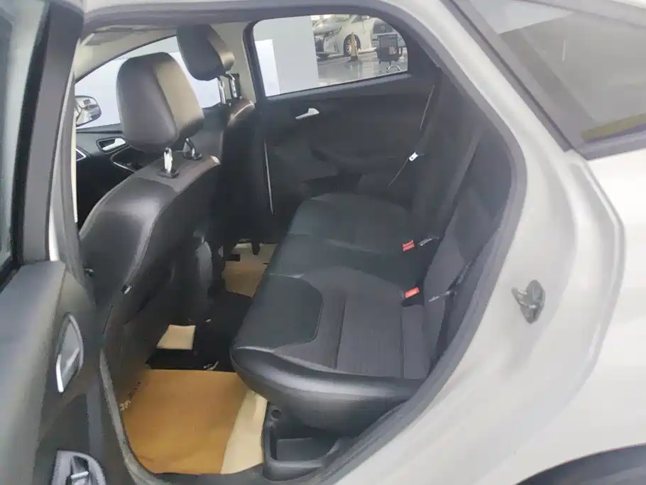 Ford Focus — миниатюра 11