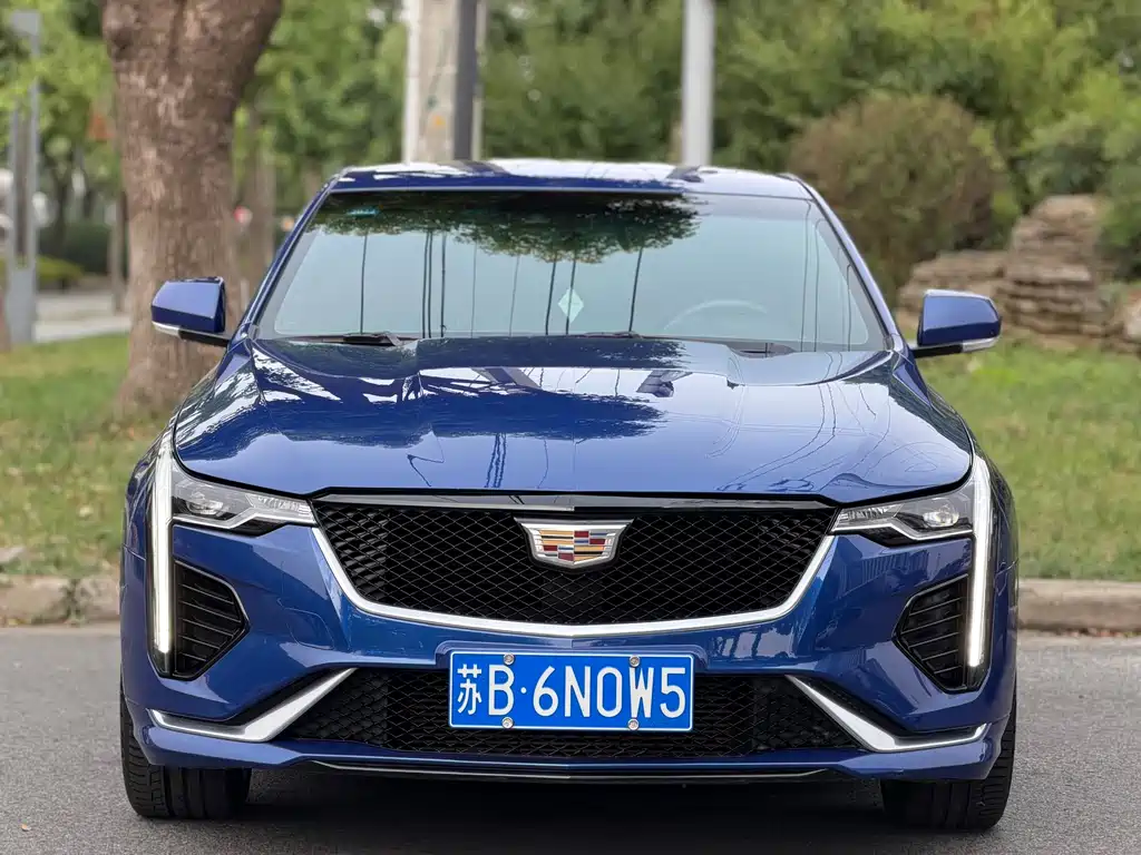 Cadillac CT4 2020 28T Fashion