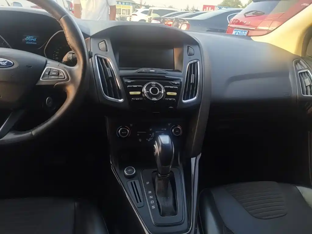 Ford Focus — миниатюра 13