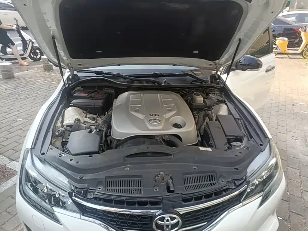 Toyota Reiz — миниатюра 20