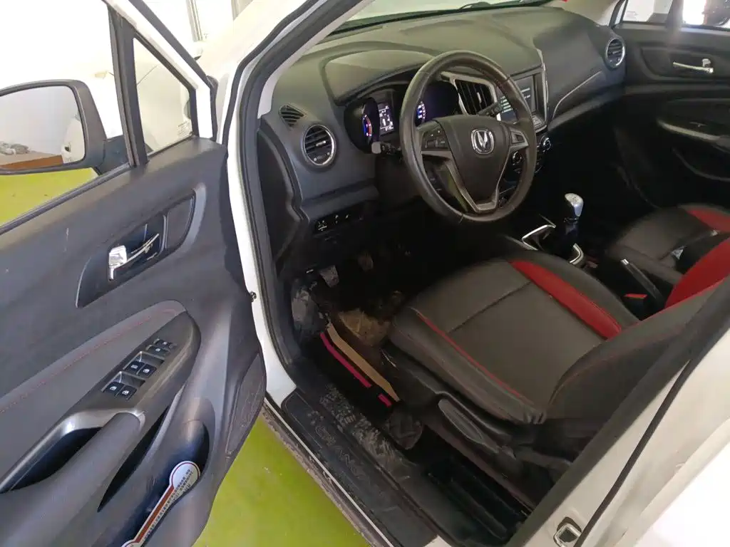 Changan CS15 — миниатюра 12