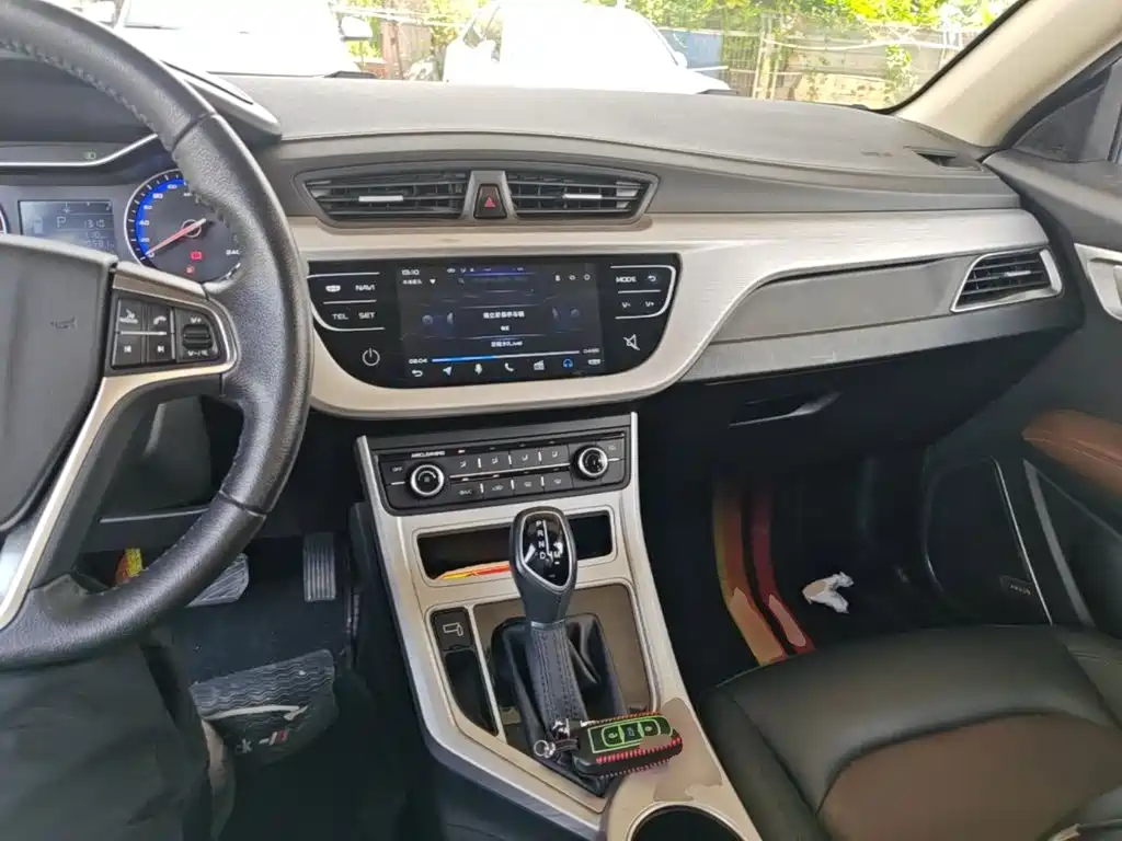 Geely Vision — миниатюра 10