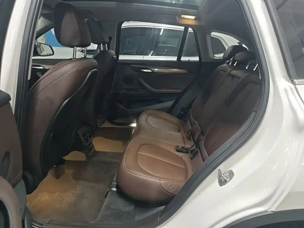 BMW X1 — миниатюра 17