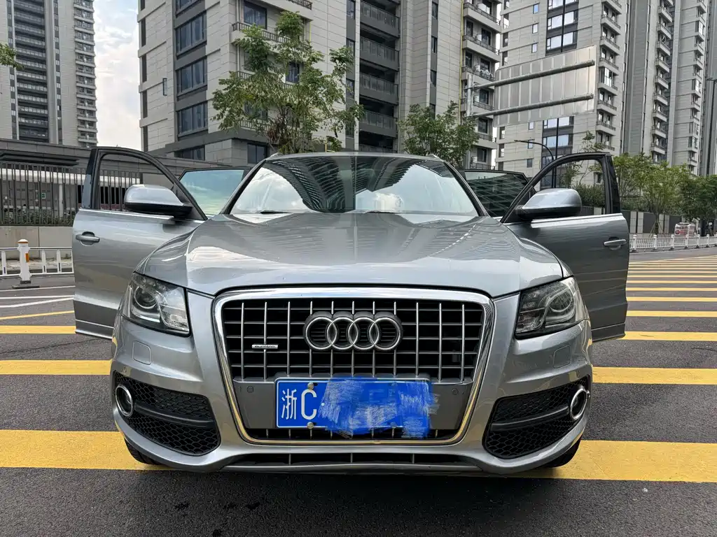 Audi Q5 2010 2.0TFSI Sport