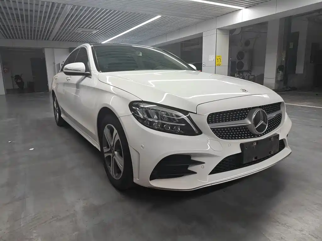 Mercedes-Benz C-Class — миниатюра 3