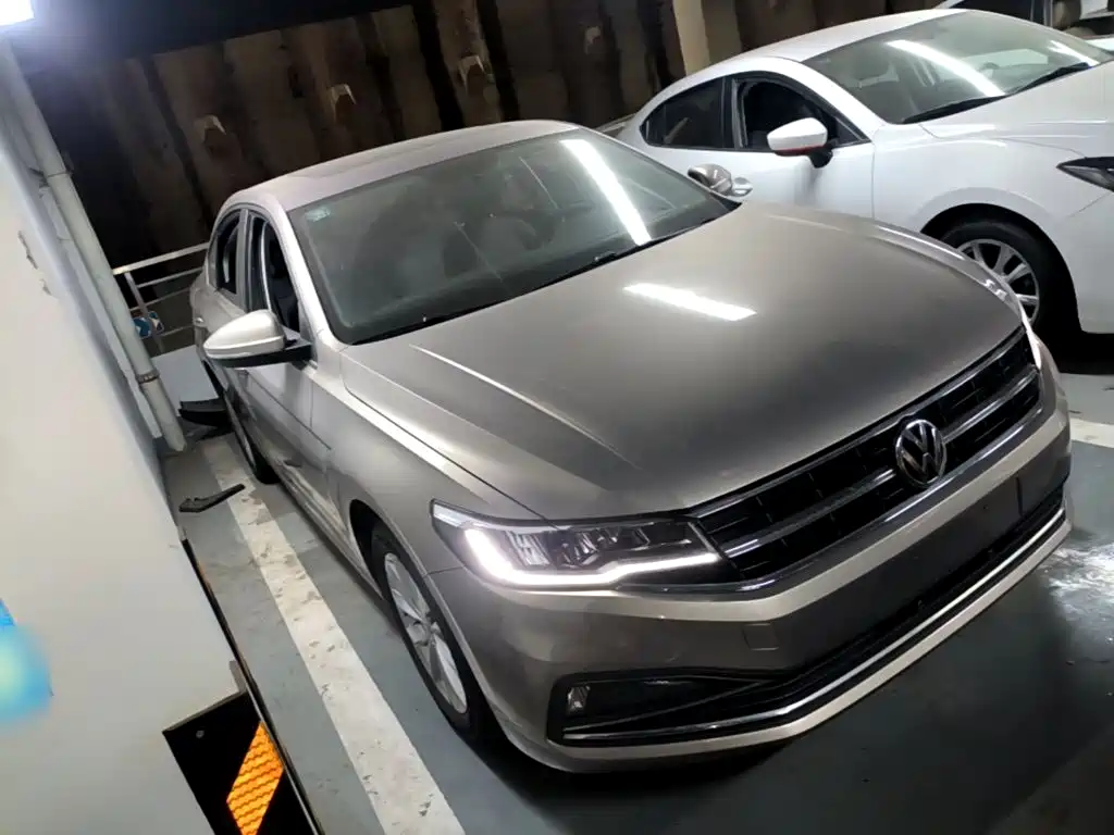 Volkswagen Bora — миниатюра 4