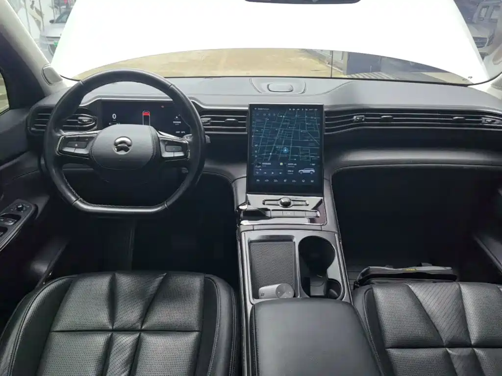 NIO ES8 — миниатюра 10