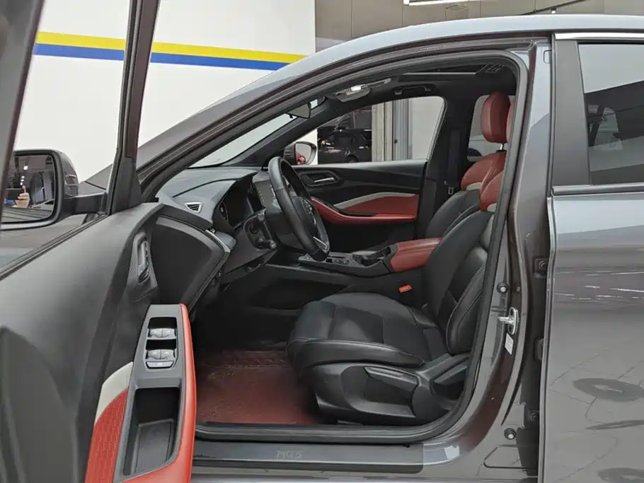 MG MG5 — миниатюра 9
