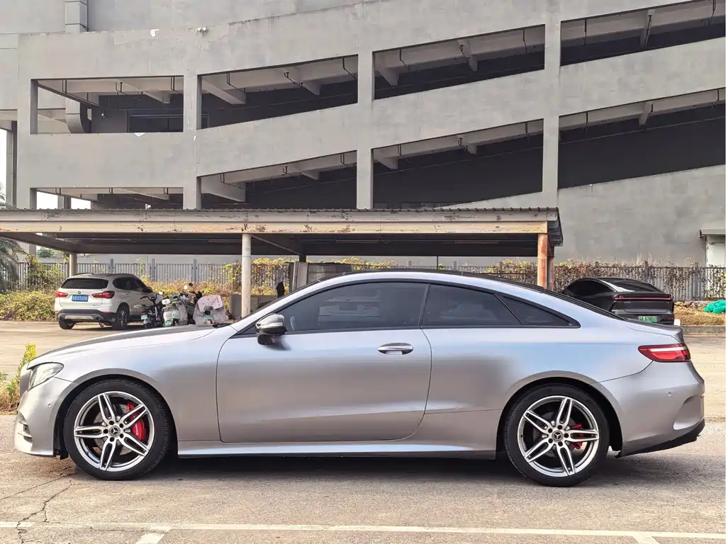 Mercedes-Benz E-Class (Import) — миниатюра 3
