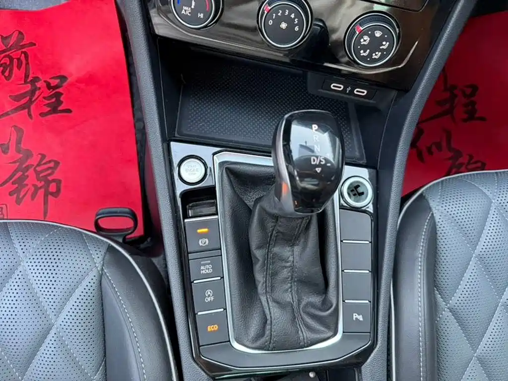 Volkswagen Sagitar — миниатюра 9