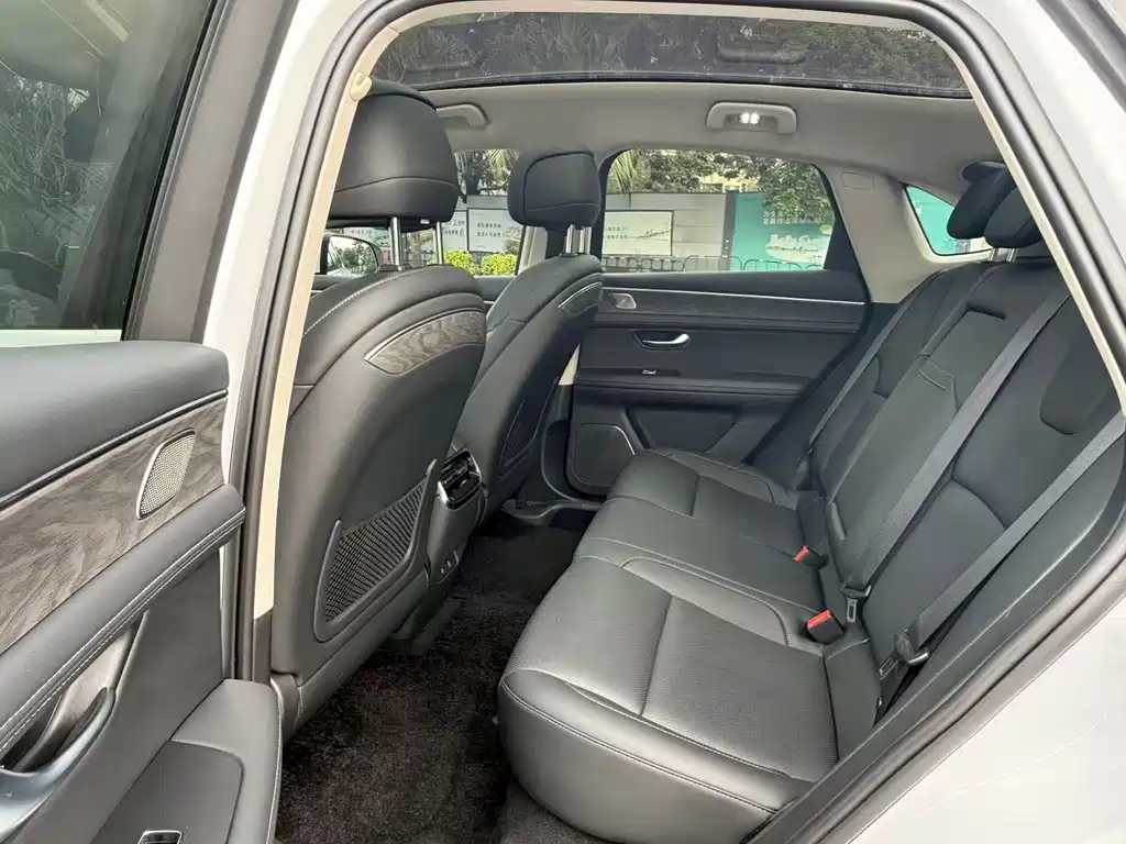 AITO ASK THE WORLD M5