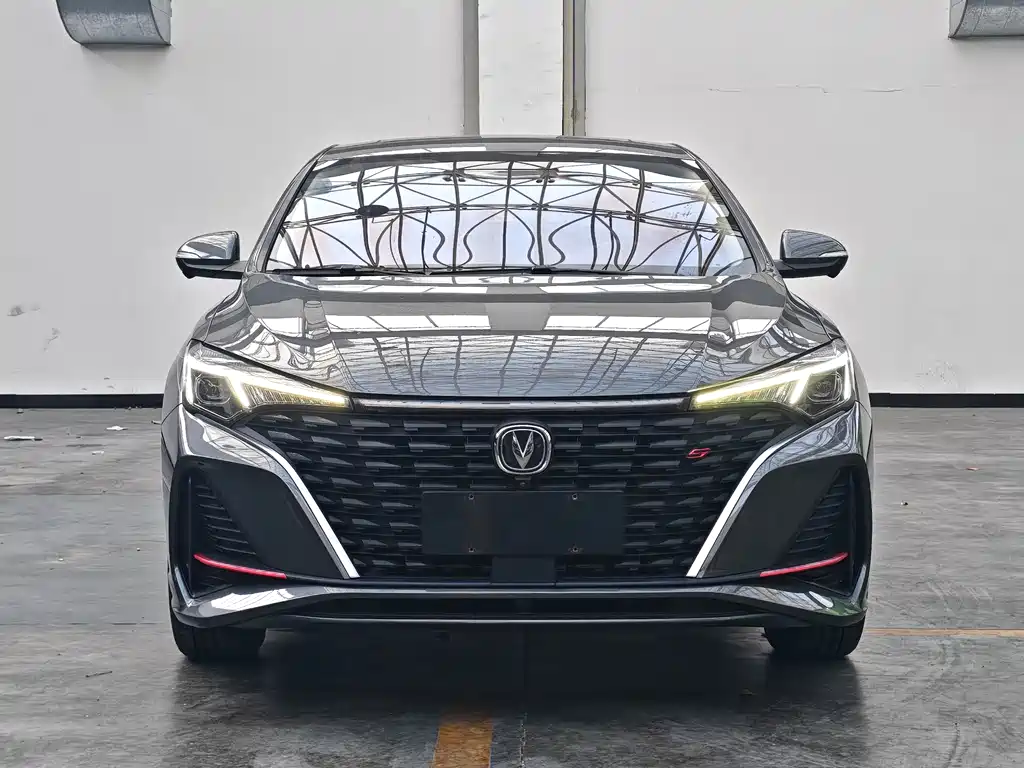 Changan Eado — миниатюра 2