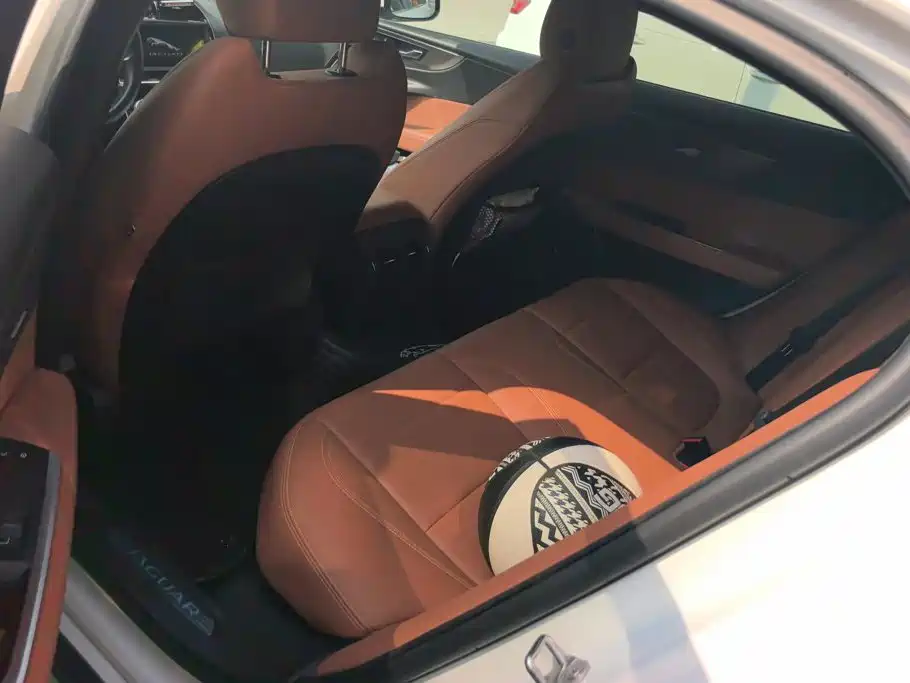 Jaguar XEL — миниатюра 11