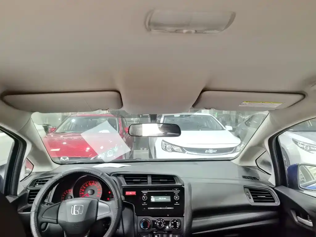 Honda Fit — миниатюра 18