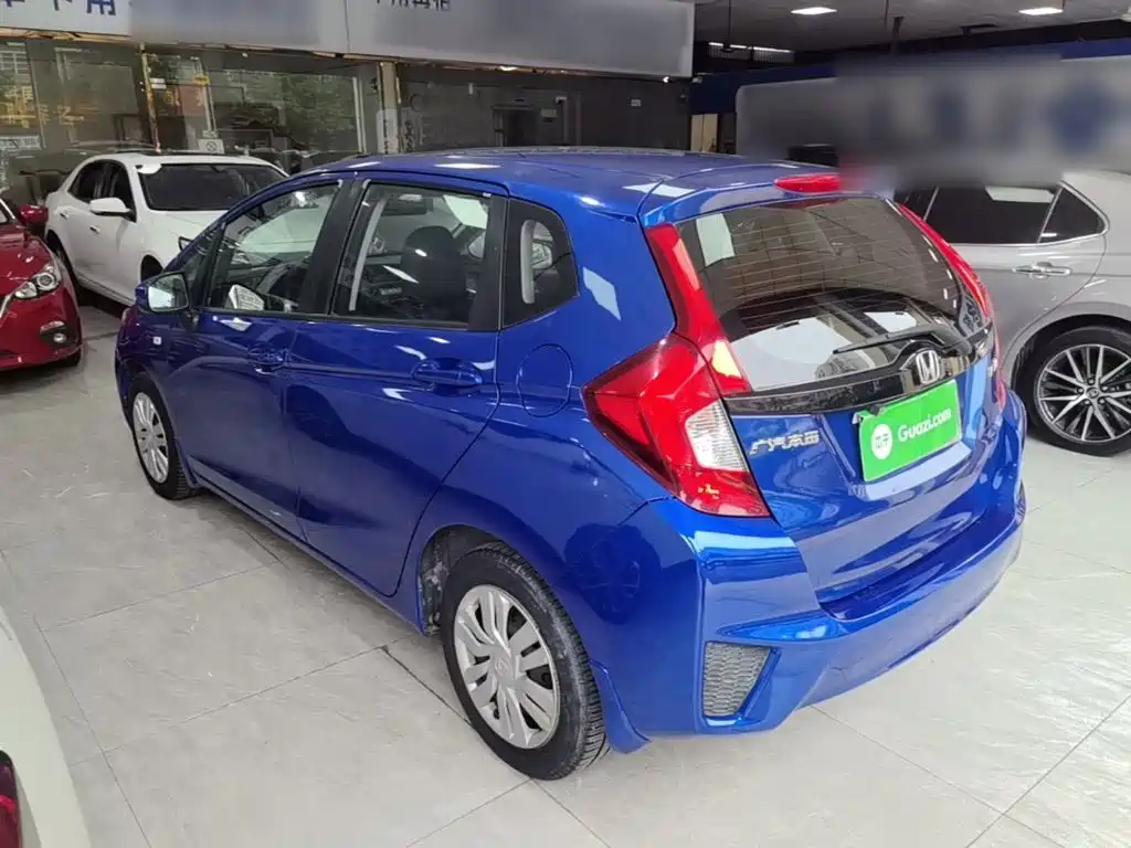 Honda Fit — миниатюра 5