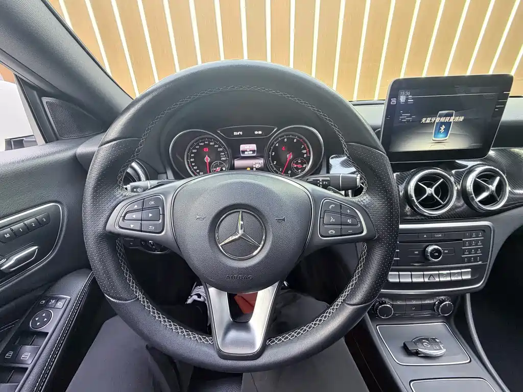 Mercedes-Benz CLA (Import) — миниатюра 17