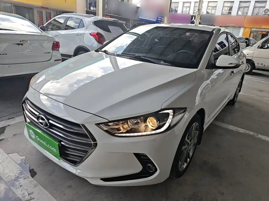 Hyundai Elantra — миниатюра 2