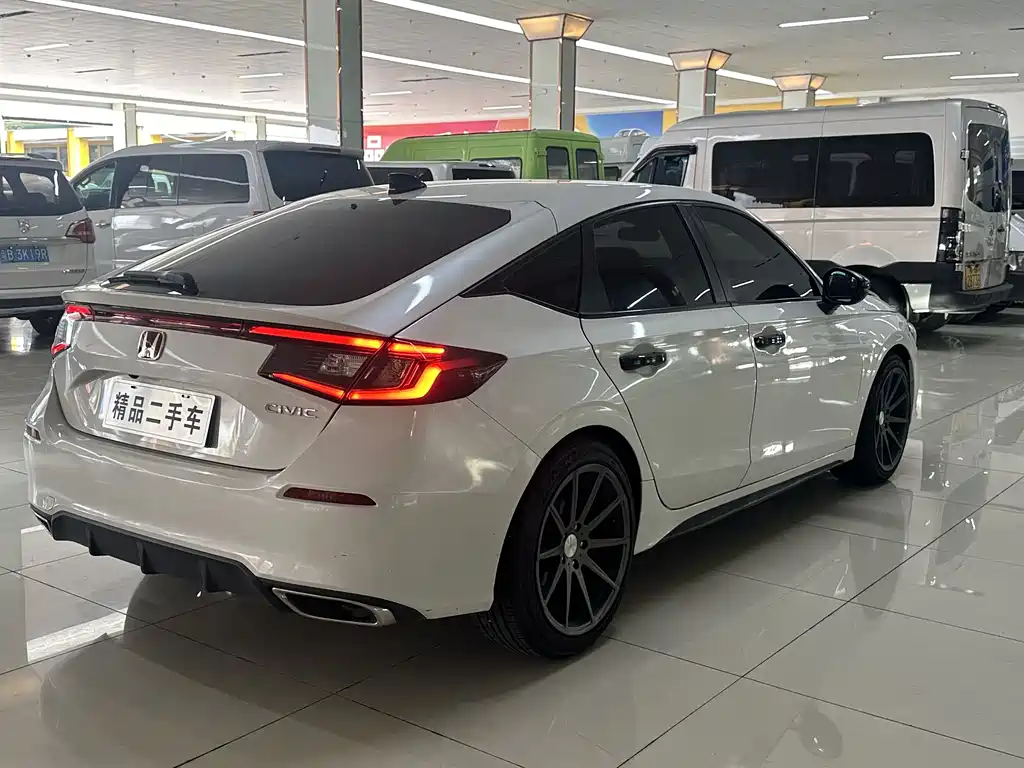 Honda Civic — миниатюра 7
