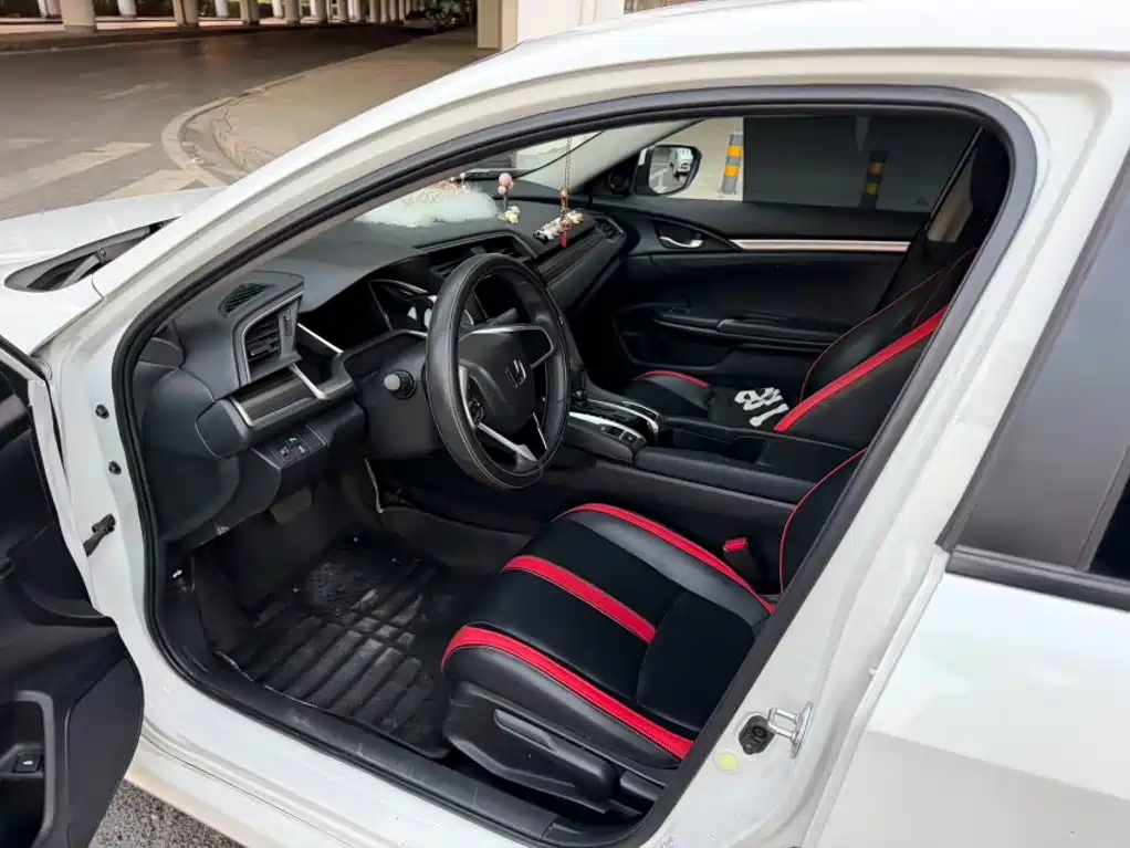 Honda Civic — миниатюра 13