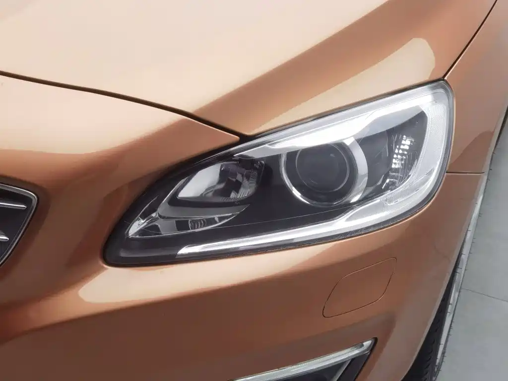 Volvo S60 — миниатюра 7