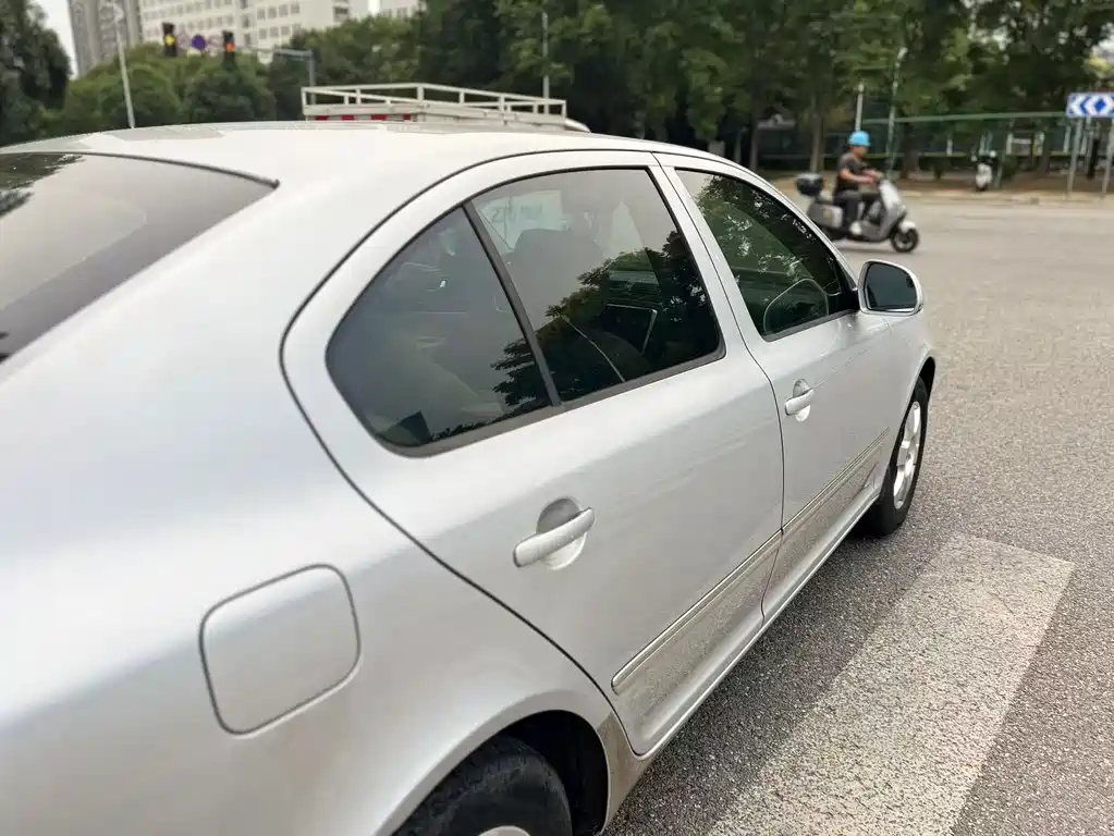Skoda Octavia — миниатюра 18
