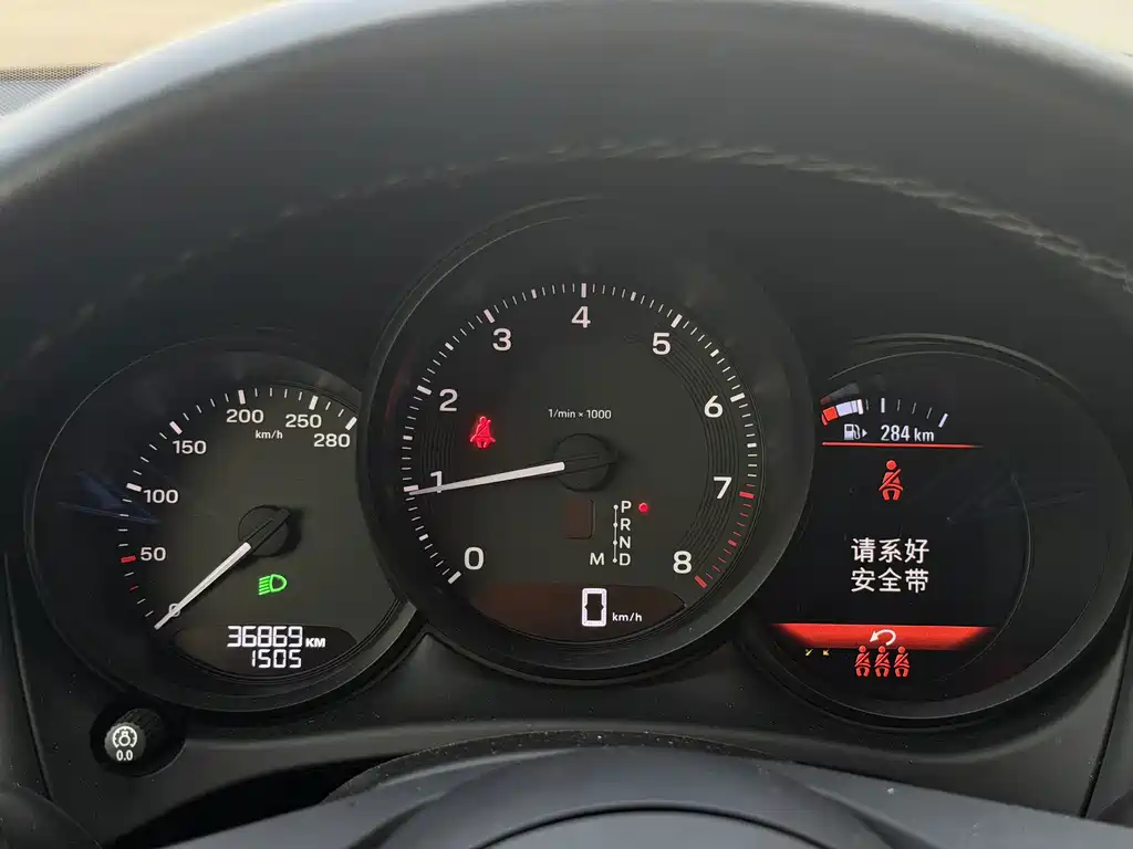 Porsche Macan — миниатюра 8
