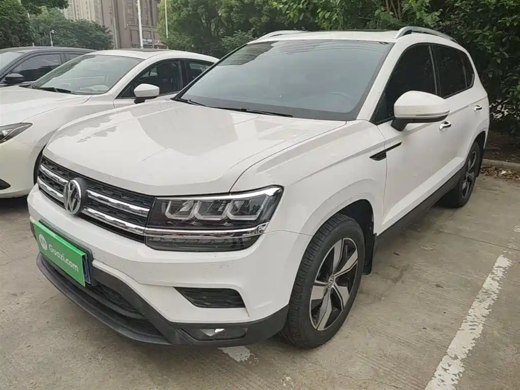 Volkswagen Tharu 2020