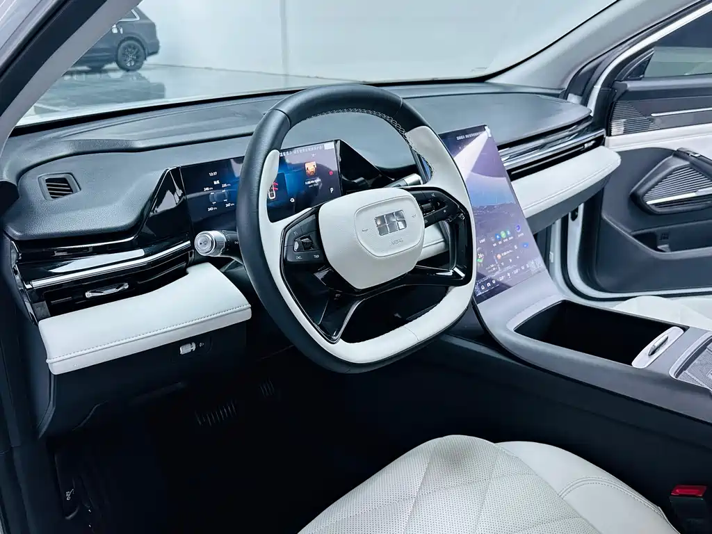 GEELY GALAXY GALAXY L6