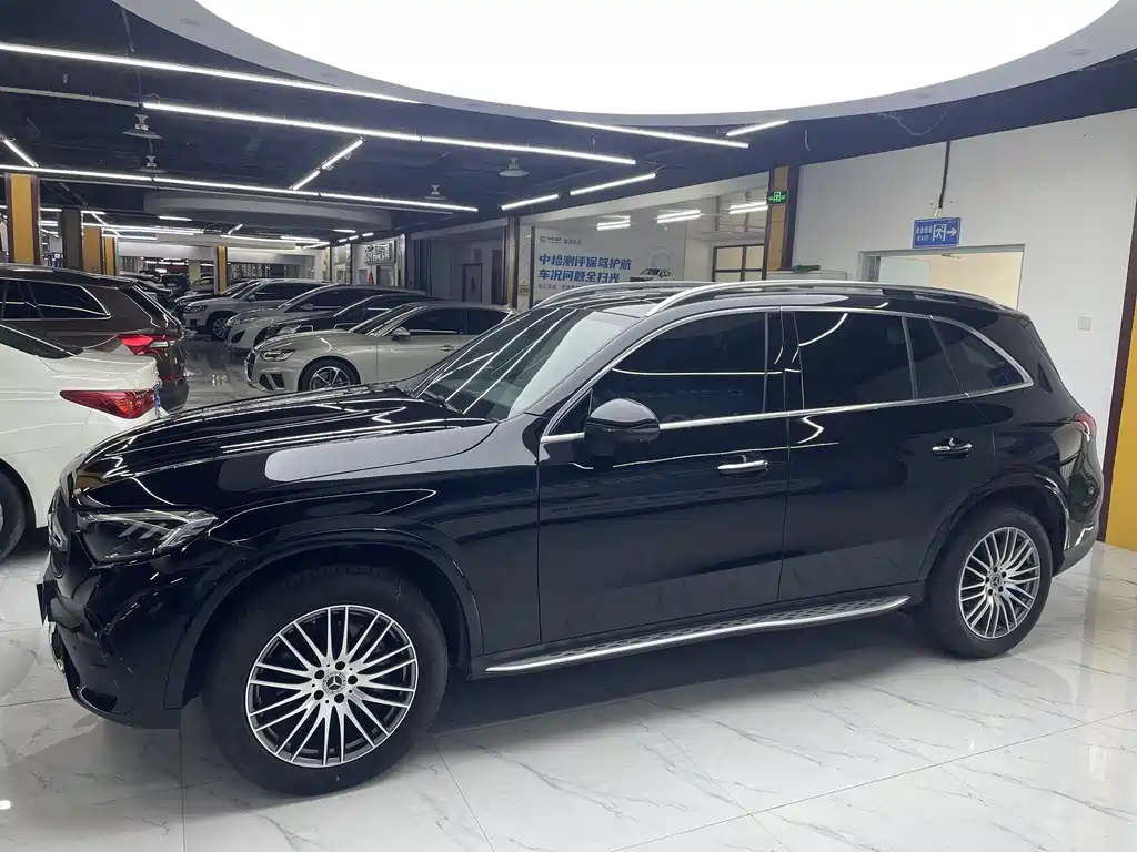 Mercedes-Benz GLC 2025 GLC 300 L 4MATIC 5 мест
