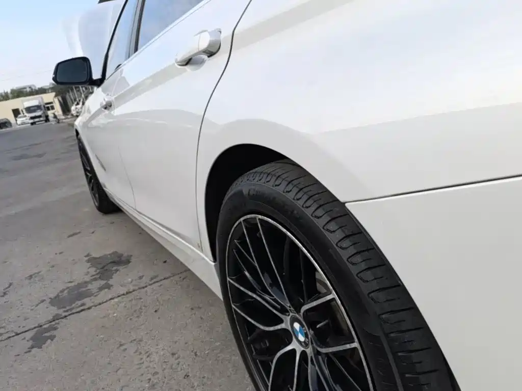 BMW 3 Series — миниатюра 22