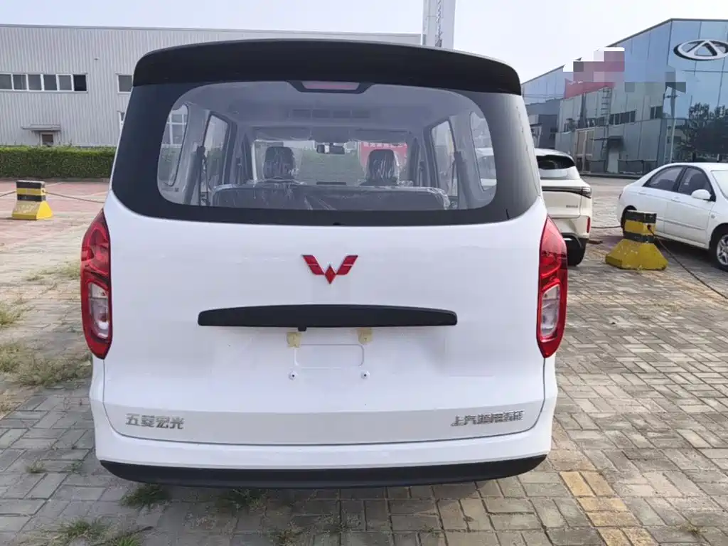 Wuling Hongguang EV — миниатюра 6