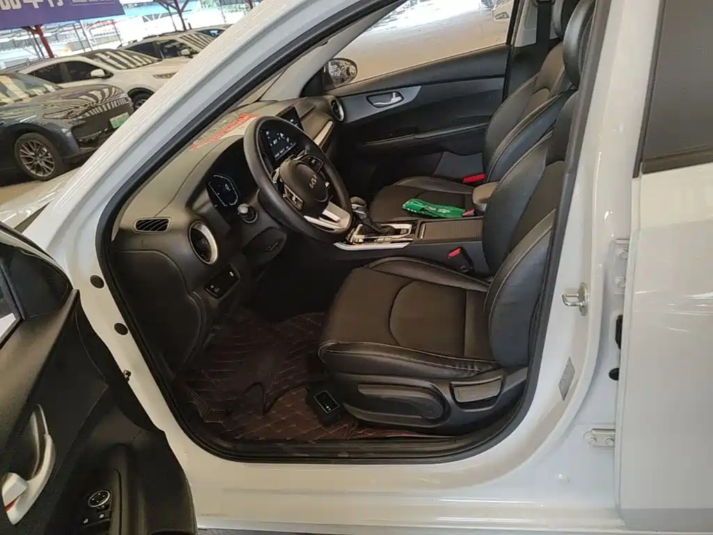 Kia K3 — миниатюра 15