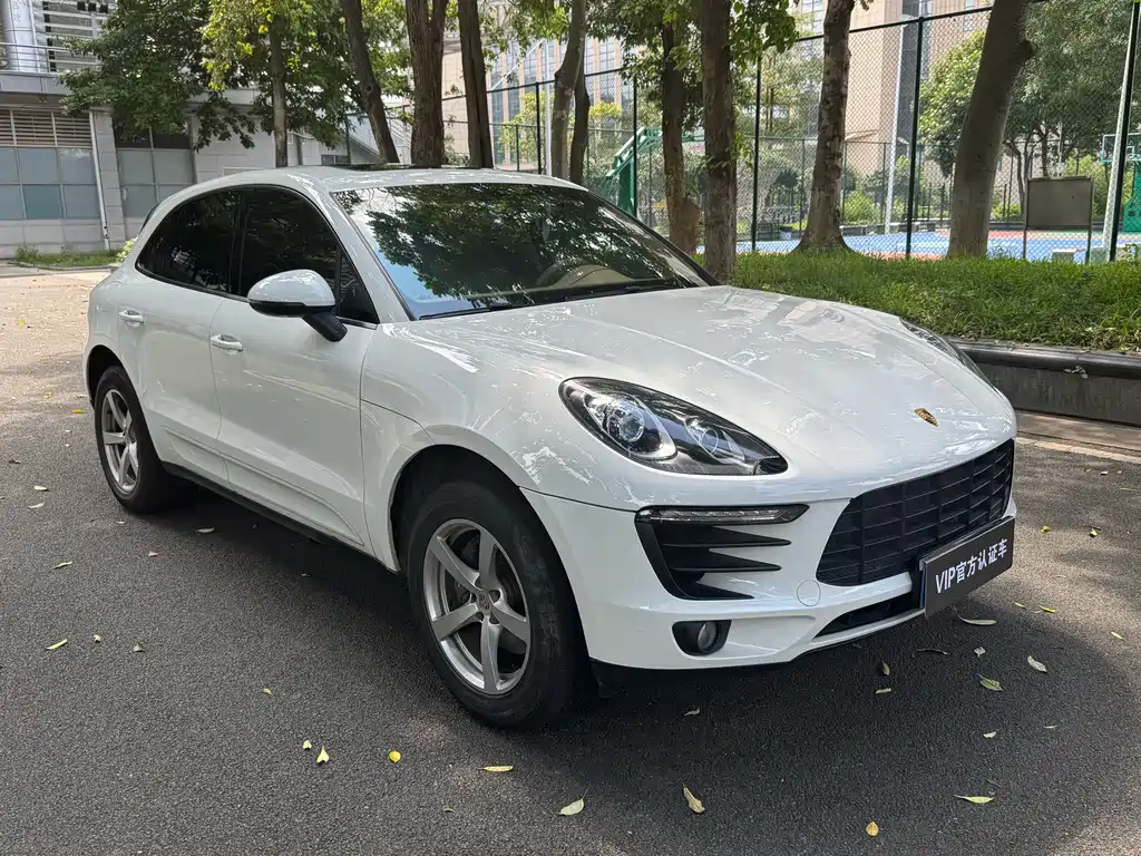 Porsche Macan — миниатюра 3