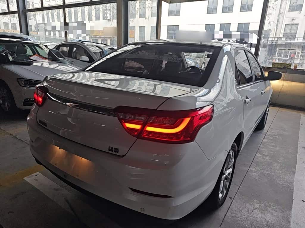 Geely Vision 1.5 л 2021 г. Белый, пробег 1900 км