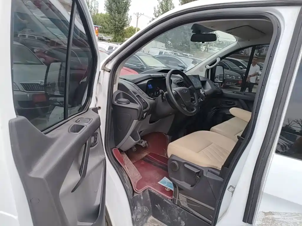Ford Transit — миниатюра 16