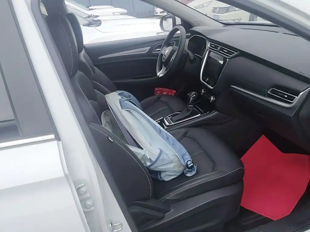 Roewe RX3 — миниатюра 25