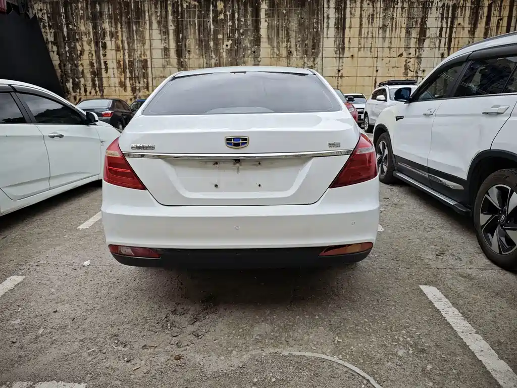 Geely Emgrand — миниатюра 10