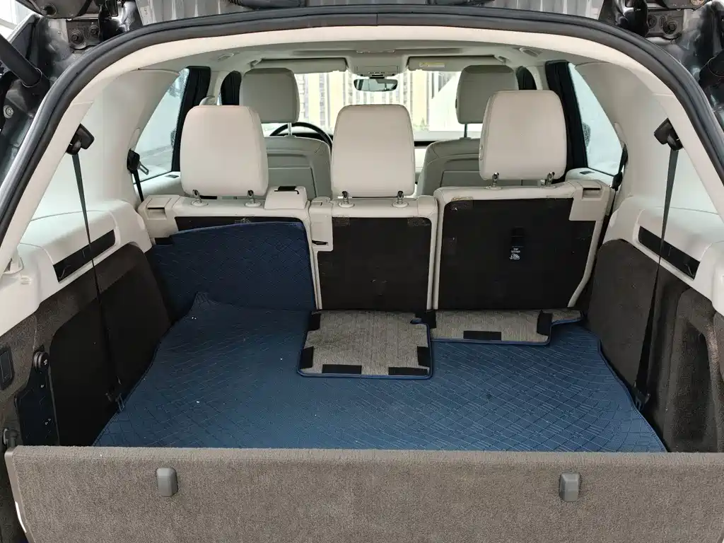 Land Rover Discovery — миниатюра 9