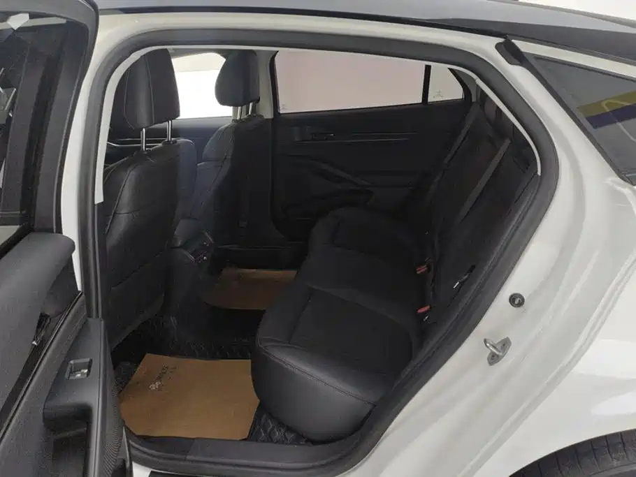 Ford Mondeo — миниатюра 11