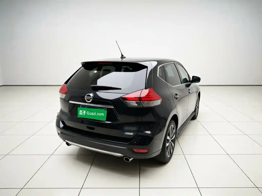 Nissan X-Trail — миниатюра 5