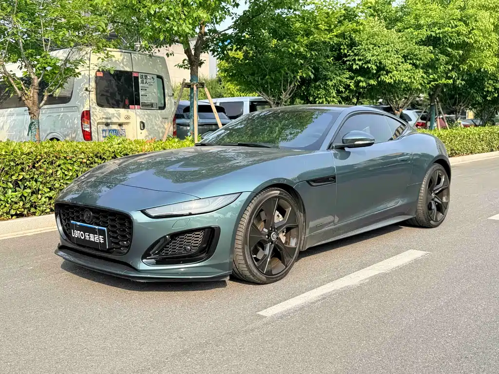 Купить Jaguar F-TYPE