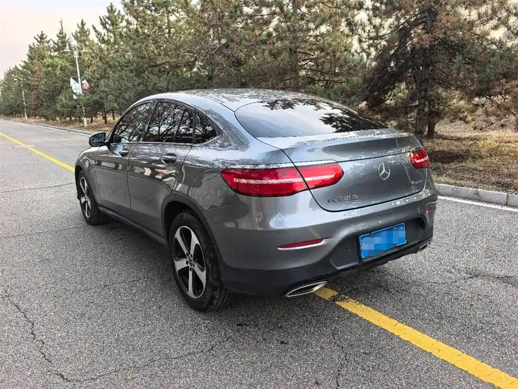 MERCEDES-BENZ GLC COUPE