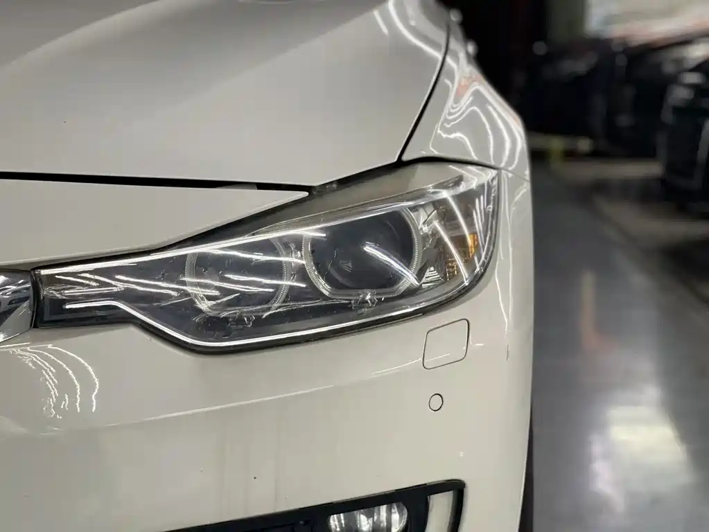 BMW 3 Series — миниатюра 10
