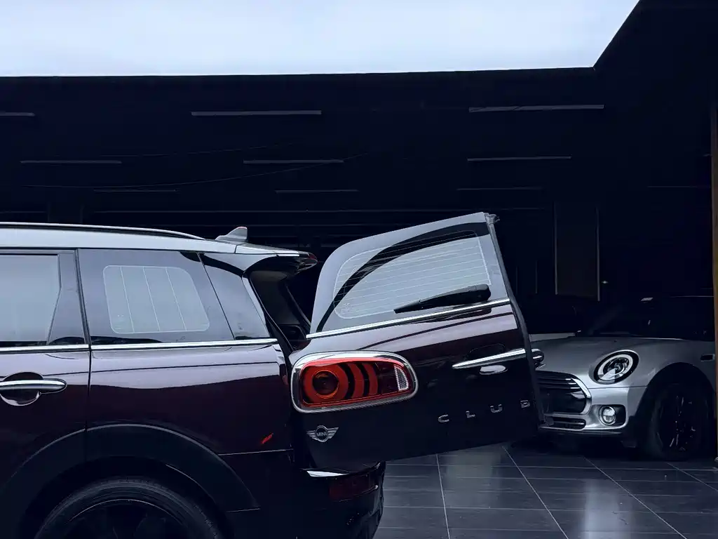 MINI Mini Clubman — миниатюра 9