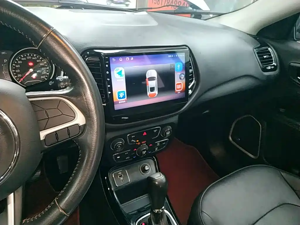 Jeep Compass — миниатюра 13